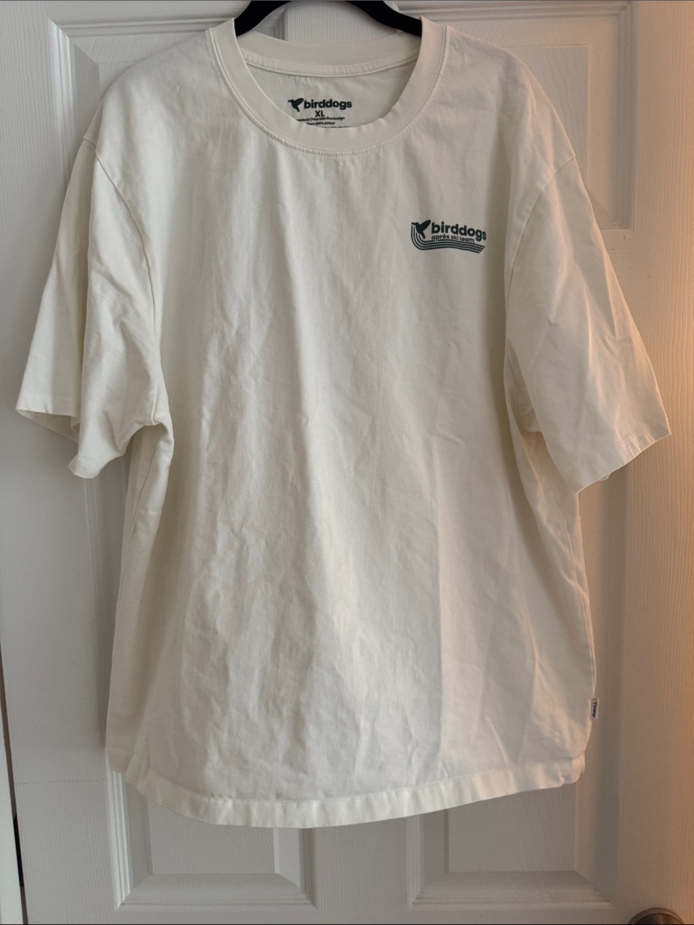 📌Birddogs XL Cream Tee with Small Chest Logo